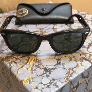Men’s “Ray—Ban” (Folding Wayfarer ) sunglasses